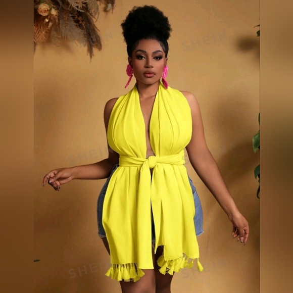 SHEIN Tops - Plus Halter Style Scarf Top